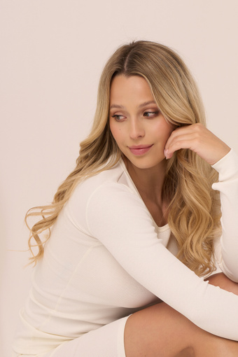 Bluzka z prążkowanej bawełny w kolorze off-white