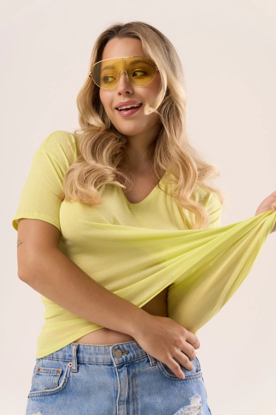SERINA - lekka bluzka z wiskozy w kolorze limonkowym