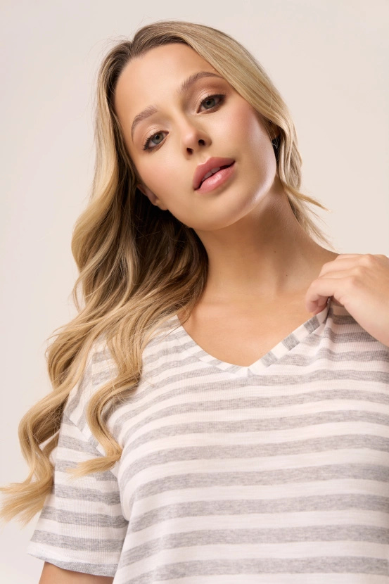 SERINA - lekka bluzka z wiskozy w jasne paski