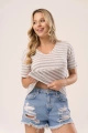 SERINA - lekka bluzka z wiskozy na krótki rękaw w jasne paski